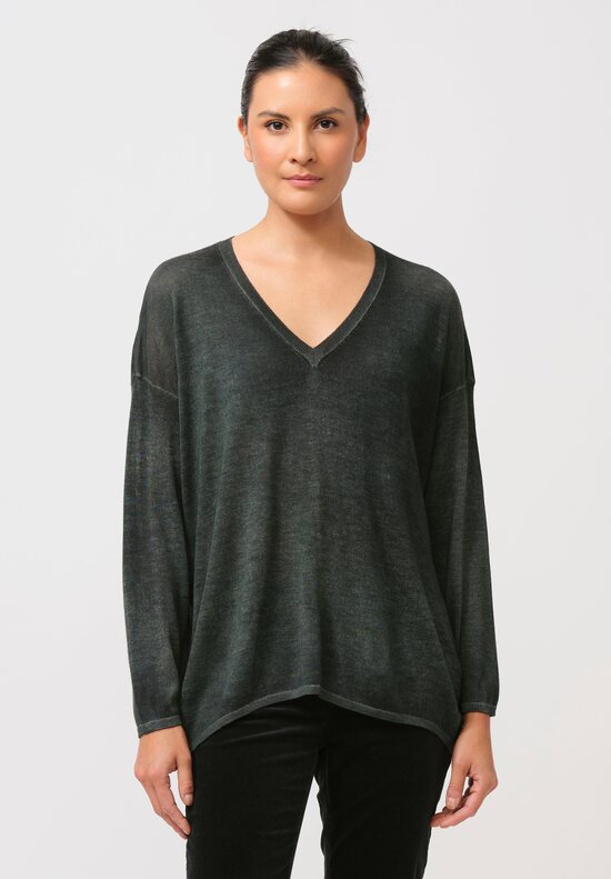 Avant Toi Cashmere & Silk Hand-Painted V-Neck Sweater in Nero Rosco Green	