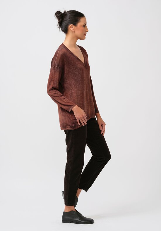 Avant Toi Cashmere & Silk Hand-Painted V-Neck Sweater in Nero Cuoio Brown	