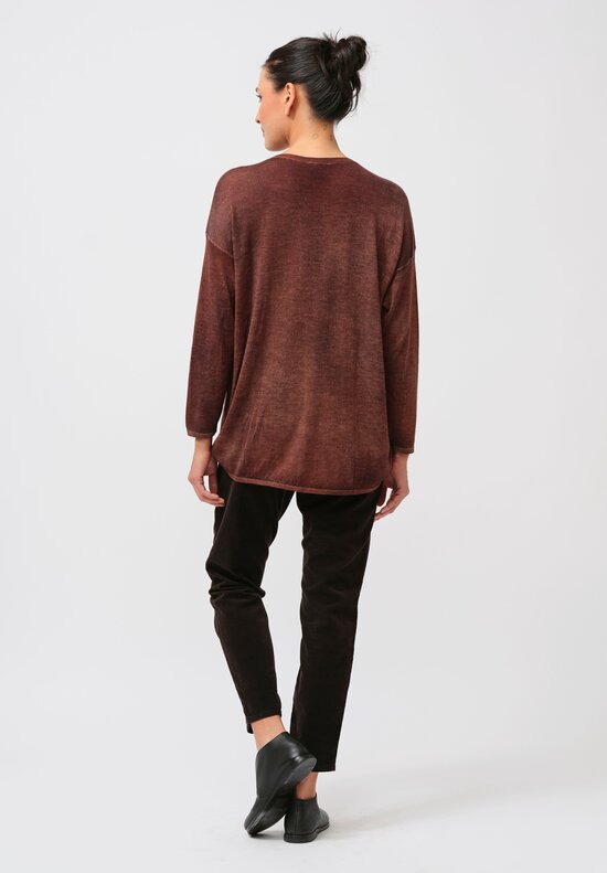 Avant Toi Cashmere & Silk Hand-Painted V-Neck Sweater in Nero Cuoio Brown	