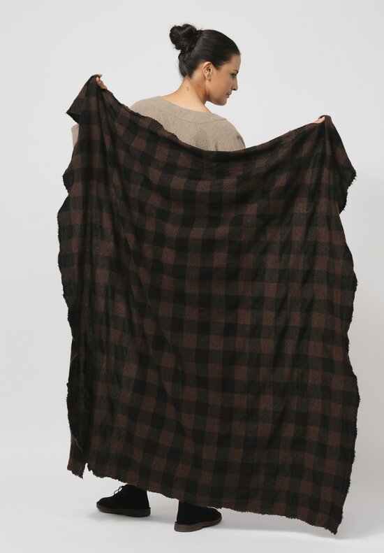 Daniela Gregis Washed Cashmere Checkered Scialle Scarf in Nero Marrone Brown	