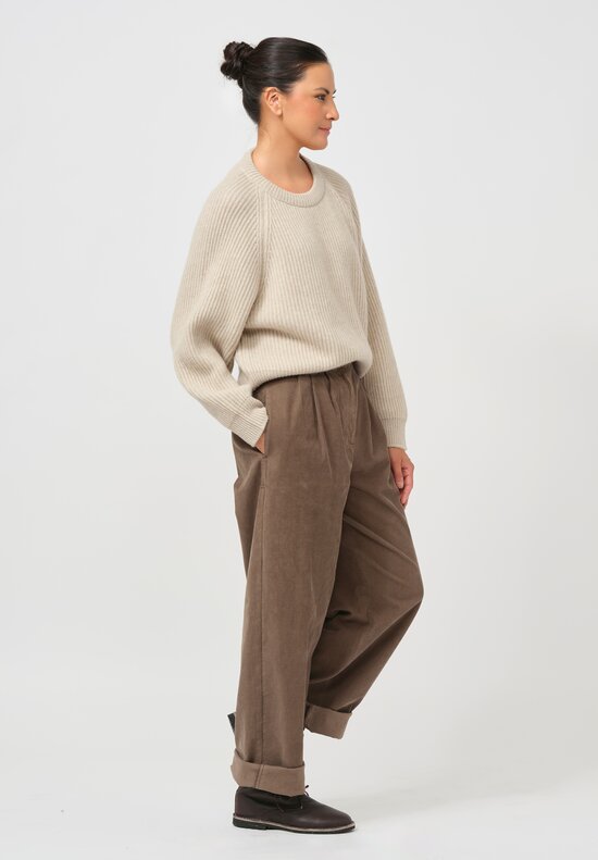 Begg x Co Cashmere Kita Sweater in Light Natural	