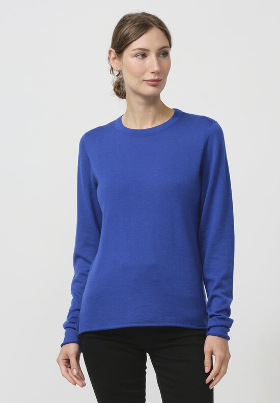 Begg x Co Cashmere Knit Refine Top in Klein Blue	