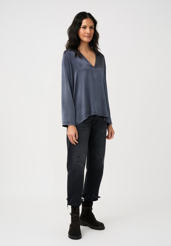 Avant Toi Hand-Painted Silk V-Neck Top in Nero Fiume Blue