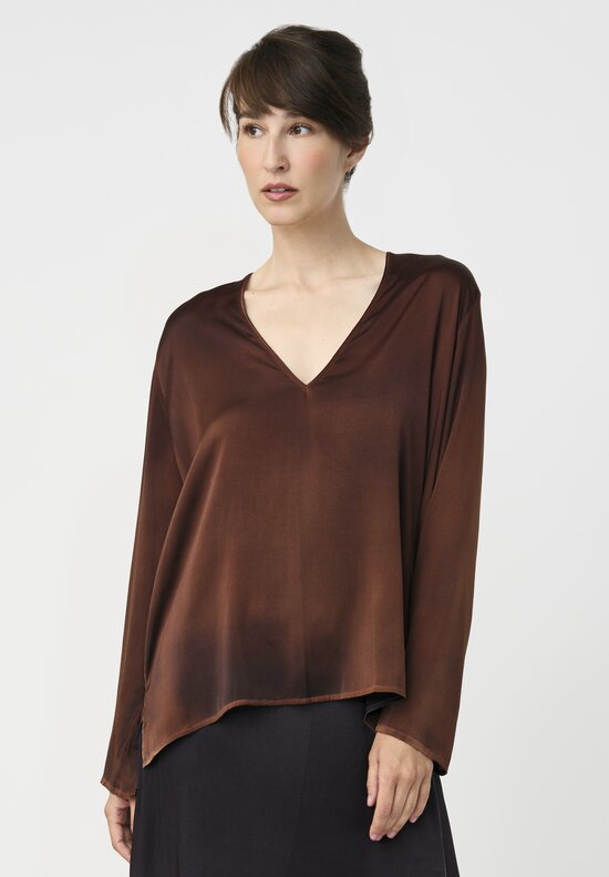 Avant Toi Hand-Painted Silk V-Neck Barchetta Top in Nero Brownie Brown	