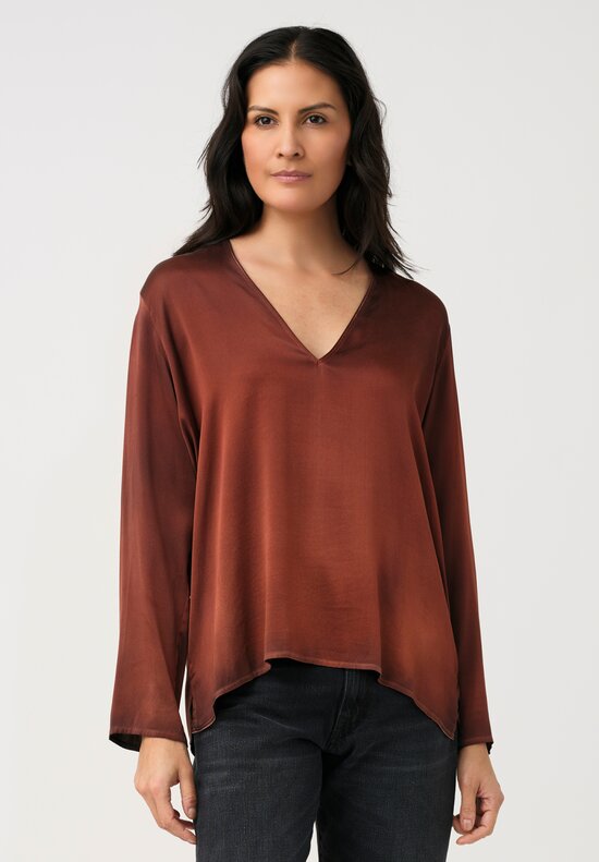Avant Toi Hand-Painted Silk V-Neck Top in Nero & Cuoio Brown