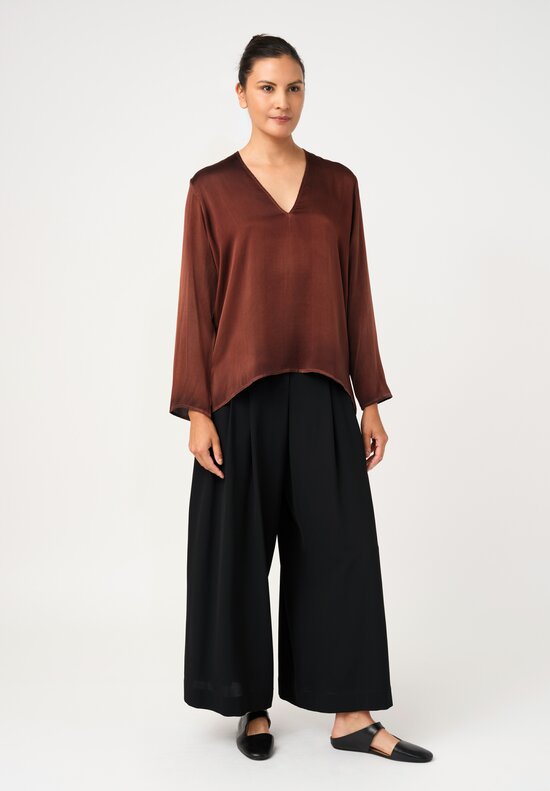 Avant Toi Silk Hand-Painted V-Neck Barchetta Top in Nero & Sughero Brown