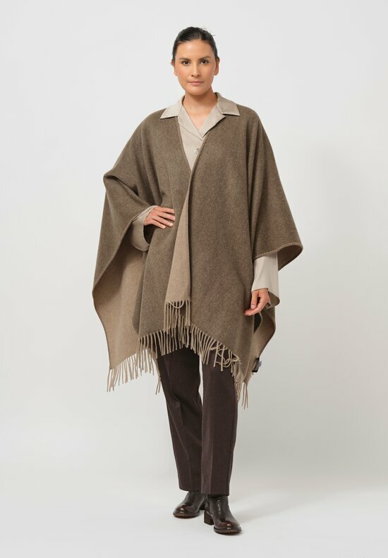 Alonpi Cashmere Mantello Mia Poncho in Muschio Brown	