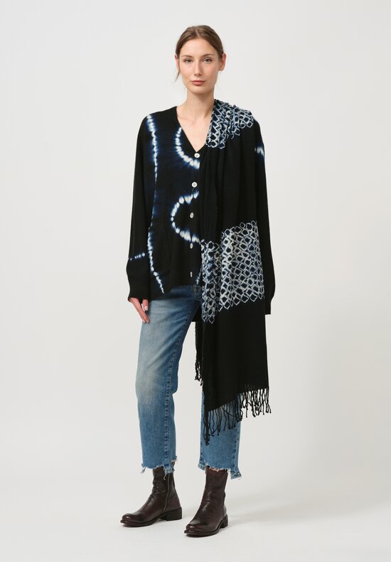 Suzusan Hand-Fringed Shibori Scarf in Ivory & Black Border	