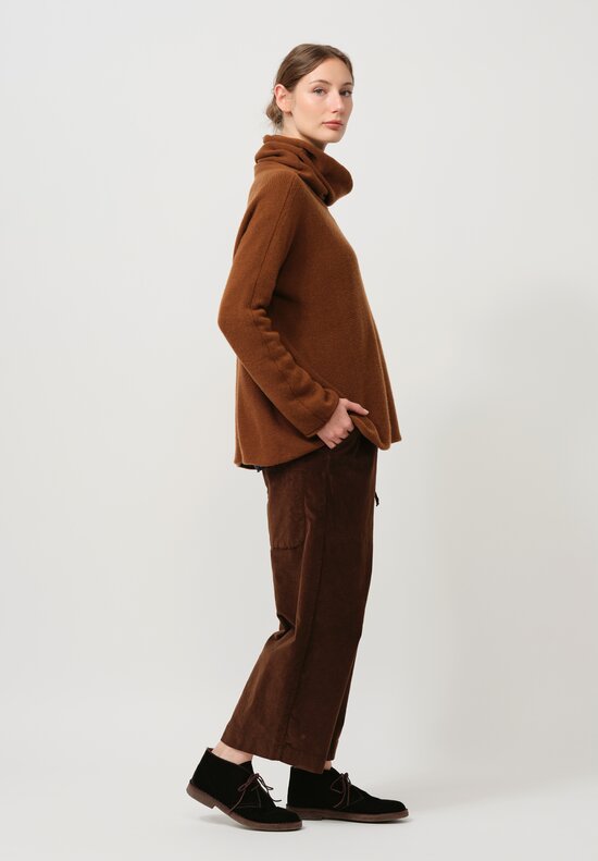 Album di Famiglia Serie Numerata Cashmere Dolcevita Turtleneck in Rust Brown	