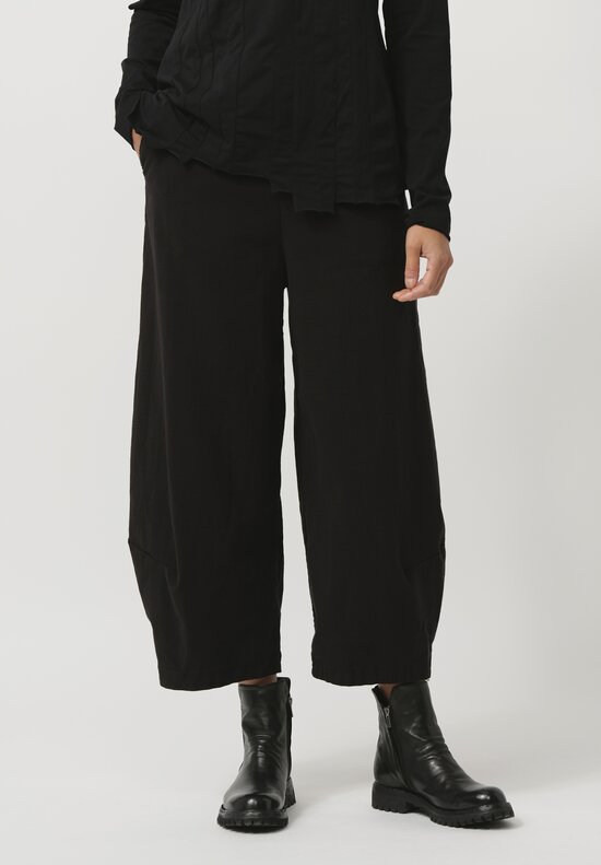 Rundholz Black Label Wide Leg Stretch Cotton Pants in Black	