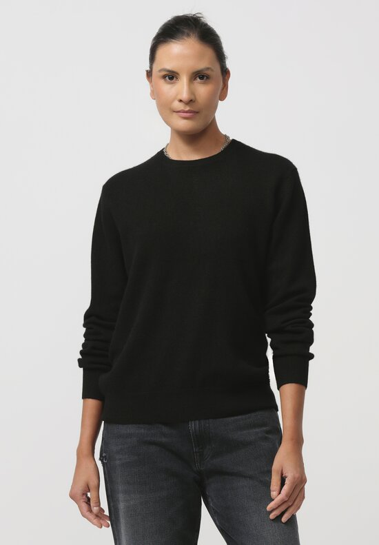 Frenckenberger Cashmere Mini Round Neck Sweater in Black	