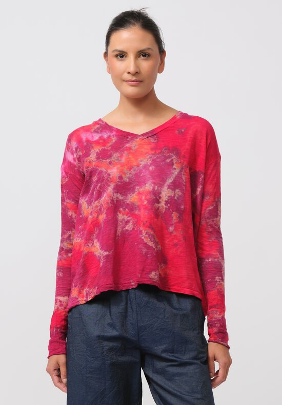 Gilda Midani Pattern-Dyed V-Neck Trapeze Tee in Blossom Pink	