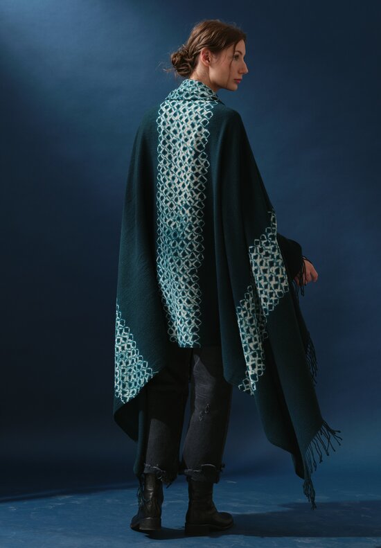 Suzusan Cashmere Hand Fringed Shawl in Spruce Green & Ivory	