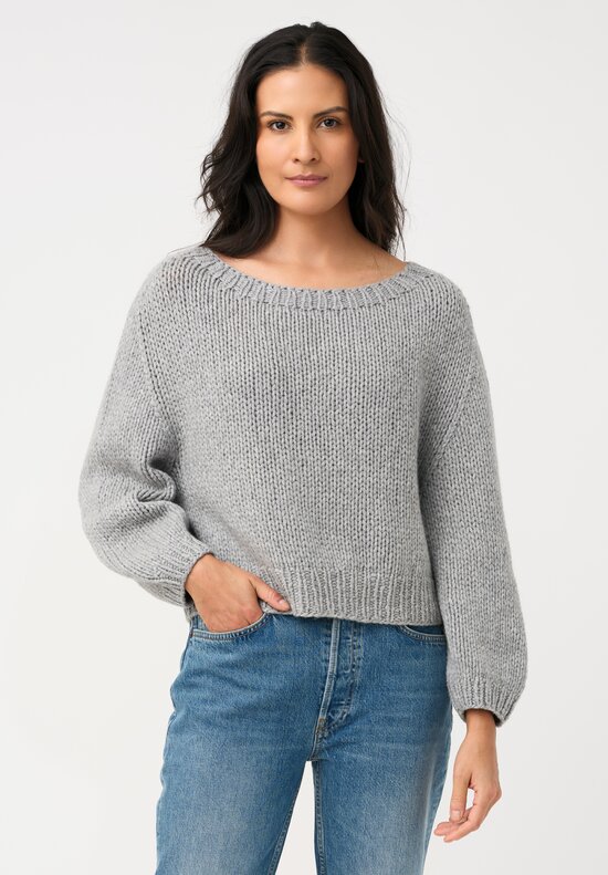 Wommelsdorff Cashmere Hand-Knit Honey Round Neck Sweater in Grey