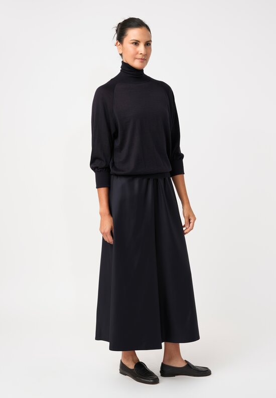 Dusan Fine-Knit Cashmere Turtleneck Sweater in Midnight Navy Blue