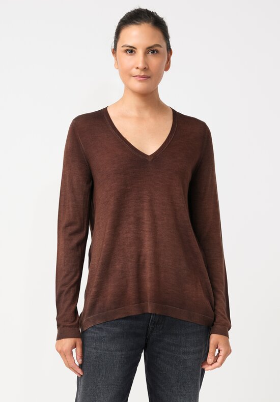 vant Toi Cashmere & Vintage Silk One-of-a-Kind V-Neck Sweater in Brownie Brown Saddles