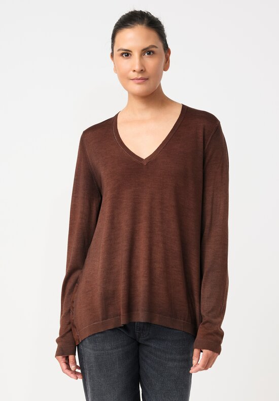 Avant Toi Cashmere & Vintage Silk One-of-a-Kind V-Neck Sweater in Brownie Brown Swirls