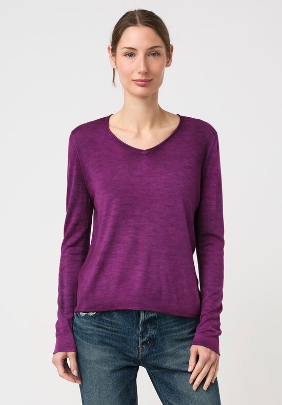 Avant Toi Cashmere & Silk Hand-Painted V-Neck Sweater in Nero & Anemone Pink
