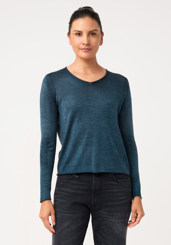 Avant Toi Hand-Painted Cashmere & Silk V-Neck Sweater in Nero & Laguna Blue