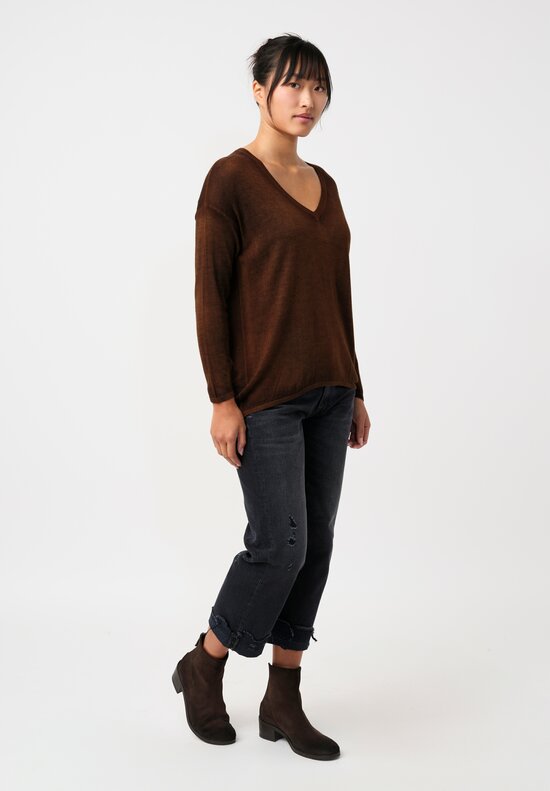 Avant Toi Cashmere & Silk V-Neck Barchetta Sweater in Nero & Antilope Brown