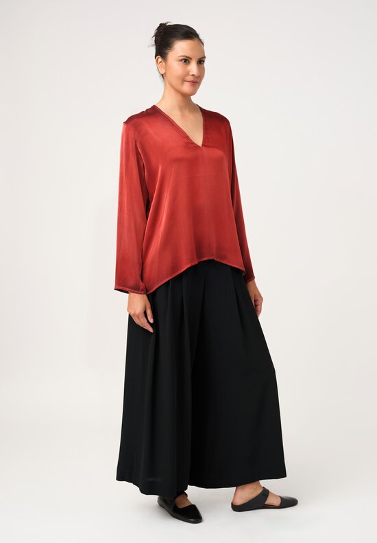 Avant Toi Hand-Painted Silk V-Neck Barchetta Top in Nero & Fuoco Red