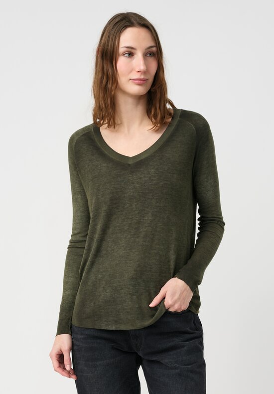 Avant Toi Ribbed V-Neck Costina Top in Nero & Moss Green