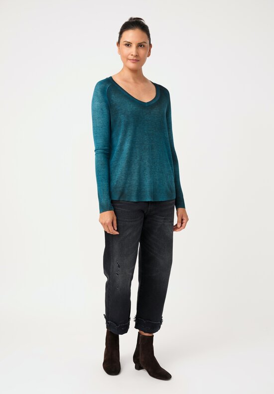 Avant Toi Ribbed V-Neck Costina Top in Nero & Laguna Blue