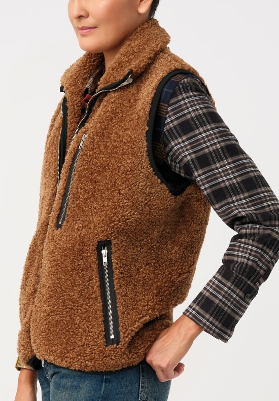 Song For The Mute Sherpa Multi Zipper Pocket Vest in Teddy Brown