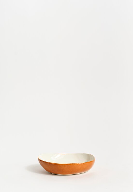 Stamperia Bertozzi Handmade Porcelain Exterior Painted Shallow Pebble Bowl Bruno Brown