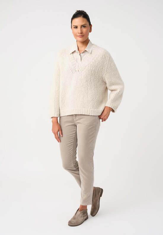 Wommelsdorff Cashmere & Silk Hand-Knit Zara V-Neck Sweater in Ivory White