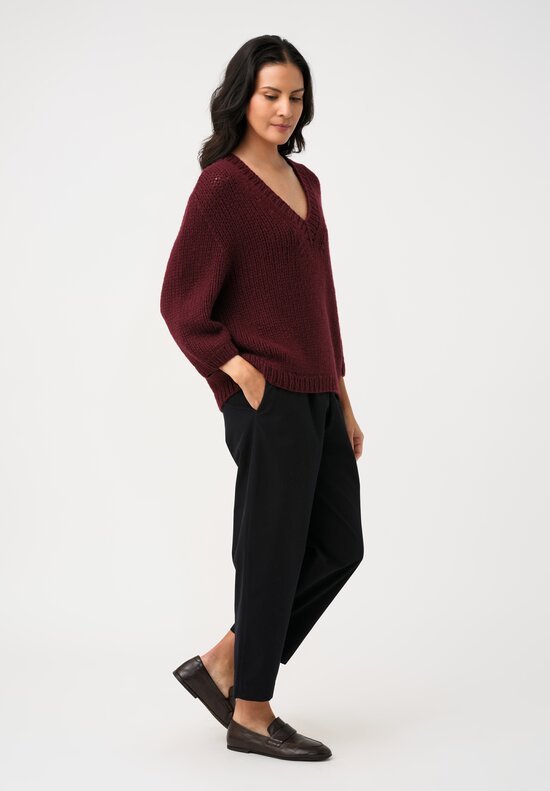 Wommelsdorff Cashmere Hand-Knit V-Neck Dara Sweater in Bordeaux Red