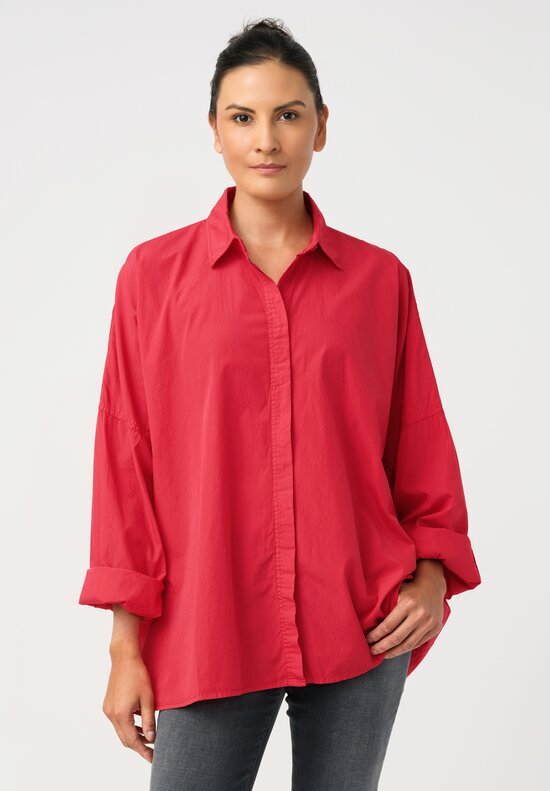 Rundholz Black Label Cotton Concealed Button-Down Placket Smock Shirt in Crimson Red