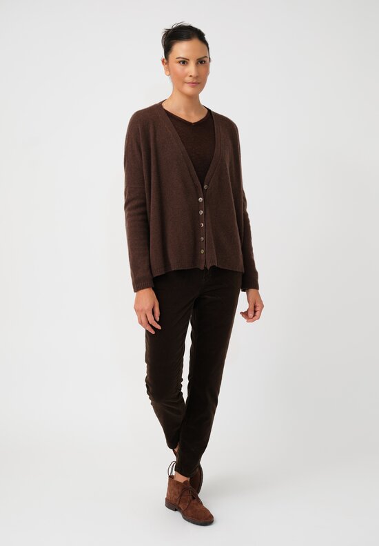 Album di Famiglia Cashmere Serie Numerata V-Neck Button-Down Cardigan in Chestnut Brown