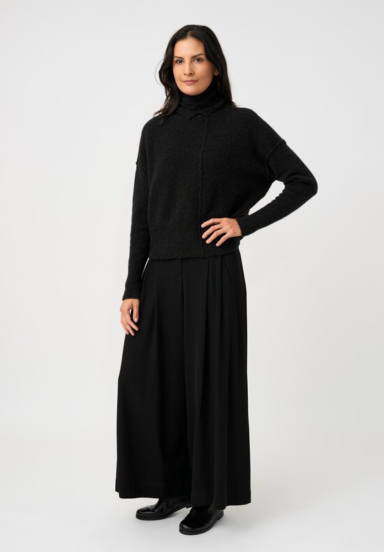 Isabel Benenato Cashmere & Silk Reverse Seam Turtleneck in Charcoal Black
