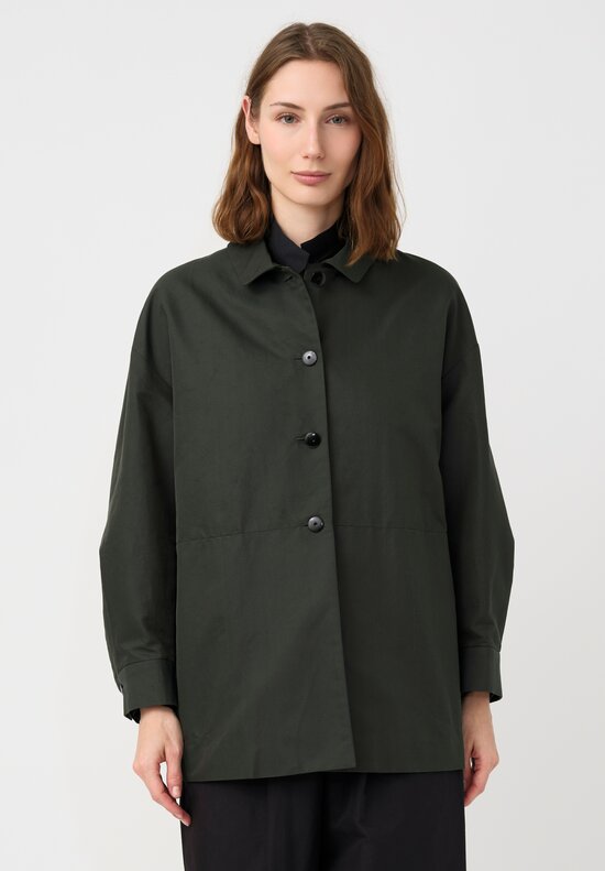 Arts & Science Cototn & Silk Dobby Button-Down Jacket in Dark Green
