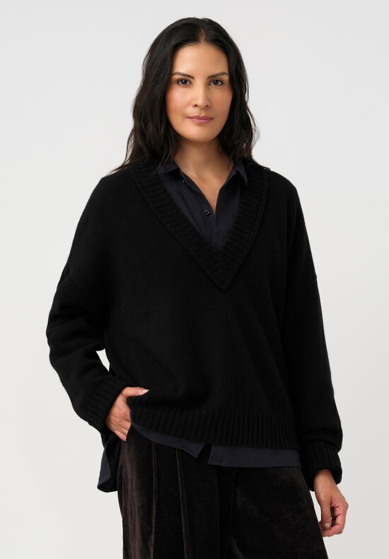 Ziggy Chen Cashmere Ribbed Deep V-Neck Sweater
