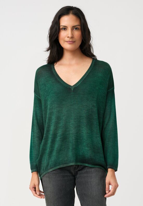 Avant Toi Cashmere & Silk Hand-Painted V-Neck Sweater in Smeraldo Green