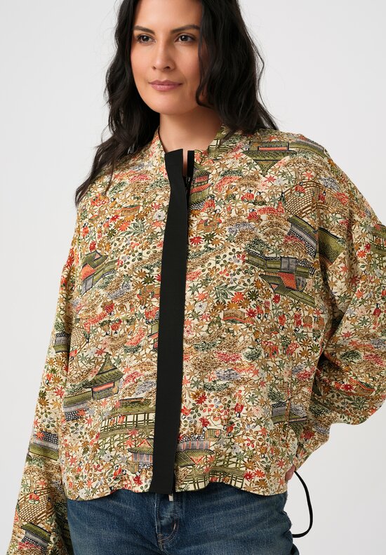 Ibrigu Silk Chirimen Komon Kimono Bomber Jacket in Green & Cream Pagodas