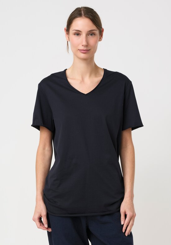 Forme d'Expression Cotton Rolled Edge V-Neck ZZ T-Shirt in Navy Blue