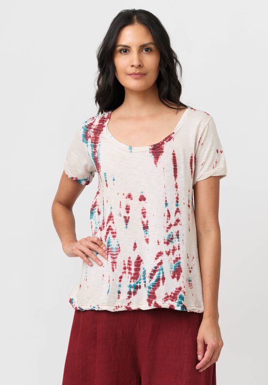 Gilda Midani Cotton Pattern-Dyed Monoprix Tee in Laal Red & Teal Tyde