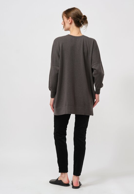 Hania New York Cashmere Marley Crewneck Sweater in Gunpowder Grey	