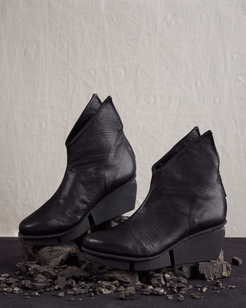 Trippen Hover Boot in Black